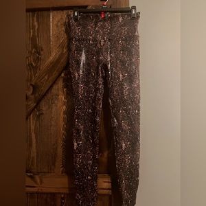 SPANX - faux snakeskin print leggings